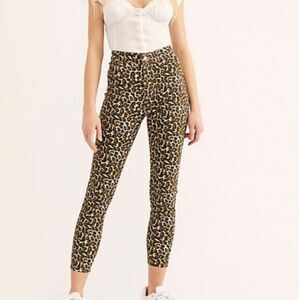 Free PEOPLE We the free Leopard high waist Skinny Jeans size 25 B1